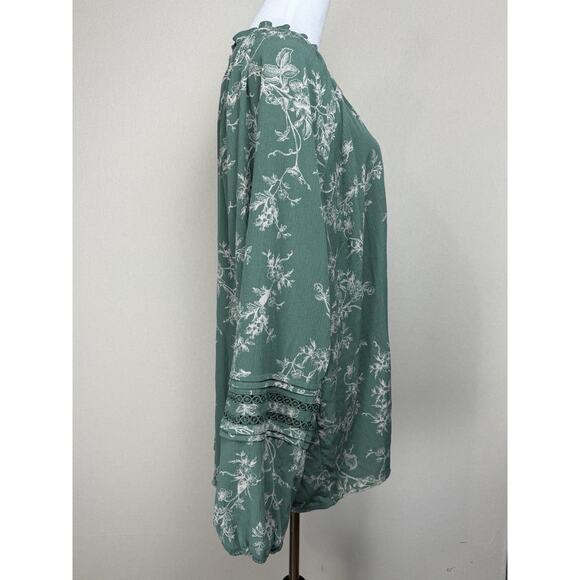 Torrid Women's Blouse Top Tunic Sz 1X? (No tag) Green Long Sleeves Floral Birds - Picture 5 of 13